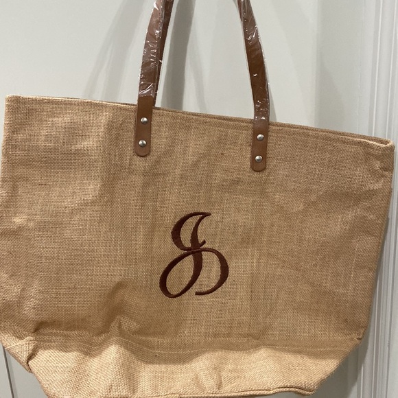 Beach bag with cursive “J” letter - Picture 2 of 3